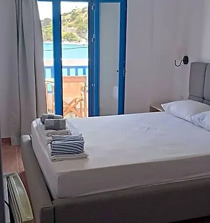 Keramos Hotel *