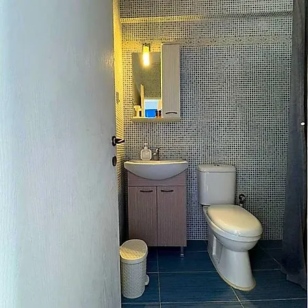 Keramos Hotel *